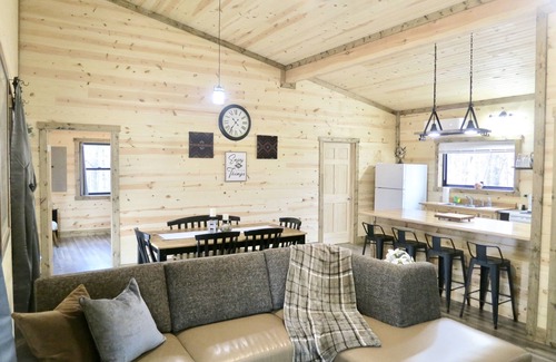 Nelsonville Cabin | Ashmoor Cabin - Ridgetop Setting - Trails on Property