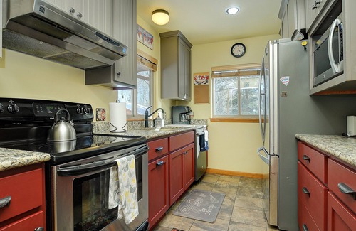 Nathrop Cabin | Aspen Grove imagine a hot tub, hot chocolate, and cozy fireplace!