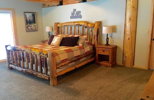 Soda Springs Cabin | Aspen Ridge - Scenic Cabin Borders Nat'l Forest