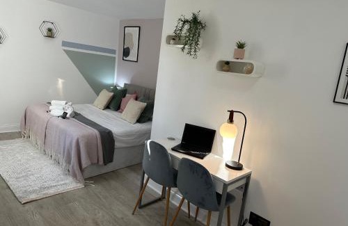 Bournemouth Apartment | ASPIRE HOLIDAY HOMES