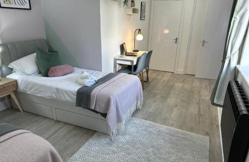 Bournemouth Apartment | ASPIRE HOLIDAY HOMES