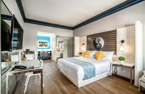 Bellflower Hotel | Aspire Inn Studios & Spas