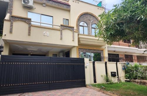 Islamabad House | Aspire Lodge, G11 Islamabad - A Family Guest House & Hotel