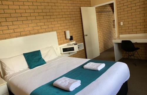 Aspley Hotel | Aspley Pioneer Motel