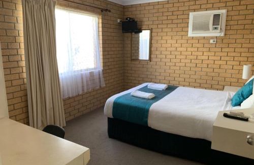 Aspley Hotel | Aspley Pioneer Motel