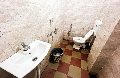 Sualkuchi Apartment | Assam Inn Grand