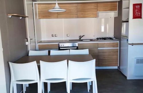 Onzain Other | Assist' Mobil home 330 - Mobil Home original 3 chambres 6 personnes