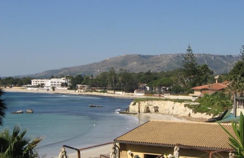 Cassibile Apartment | Assunta apartment 1st floor air-conditioned - wi-fi