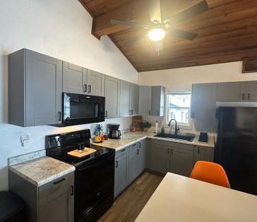 Sunrise Beach House | Astonishing view 100 feet from the lake!