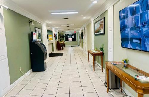 Danville Hotel | Astoria Hotel North