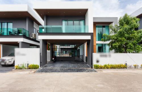 Nong Prue Villa | Astro Deluxe 4 Bedrooms Villa