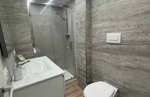 Nettuno Bed & Breakfast | At 100 mt from the sea and train station, rooms with all amenities