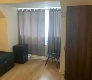 Goresbrook House | At Apex House