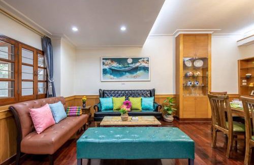 Nana Villa | AT NANA-5Bed, CITY CENTER, Nana BTS, MBK, Central World, Siam