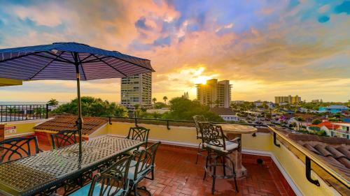 Siesta Key Village House | At Sun Sea Terrace - 300 (PH)