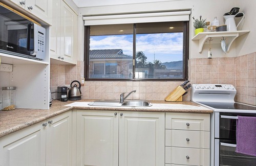 Thirroul Apartment | At the Beach