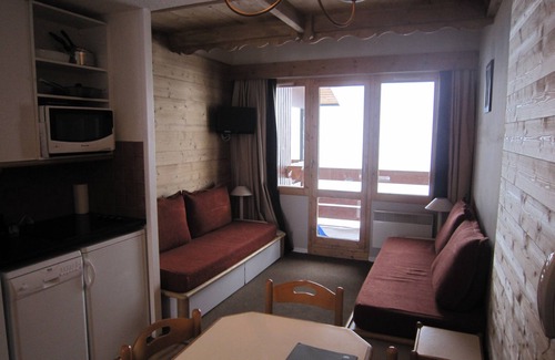 Belle Plagne Apartment | At the foot of the slopes, beautiful duplex, 2 bedrooms, sleeps 6, 7th floor, parking