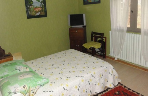 Rousset Villa | at the foot of Ste Victoire vineyards and pine