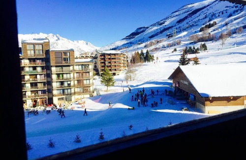 Les Deux Alpes Condo | AT THE FOOT OF THE SLOPES, 20 M FROM THE LIFT, CLEANING INCLUDED, POSSIBILITY OF RENTING 2 APARTMENTS