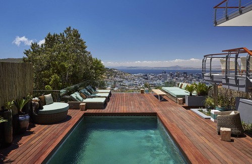 Cape Town City Centre Villa | At the Foot of Table Mountain - Experience Luxury within the Masjestic Cape