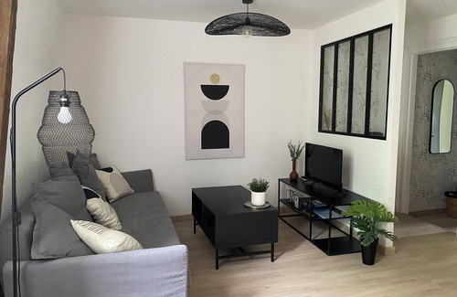 Charleville-Mezieres Apartment | Atelier d'Arches, charming 2-bedroom apartment for 4 people in a beautiful historic building