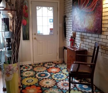 Sainte-Julie Bed & Breakfast | Atelier Galerie Anne Drouin Peinture & Pension