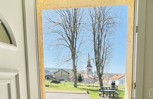 Forges-les-Bains Apartment | Athos: Apartment 300 meters from the spa (free parking)