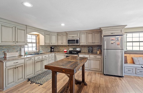 Arley House | Atkins Point: 3 BR, 2 BA House in Arley, Sleeps 6