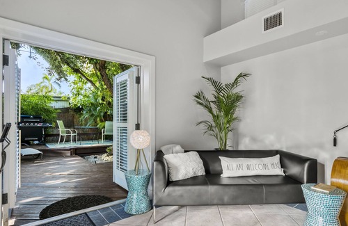 Midtown House | Atlantis House's Palm Suite-voted top 25 in USA