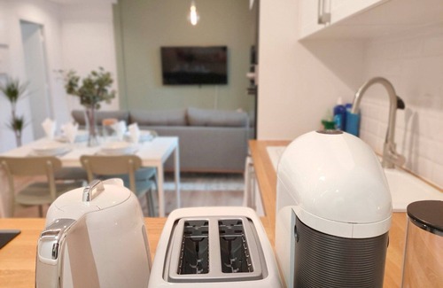 Troyes Apartment | Atmosphere | Downtown | Netflix | Mon Groom