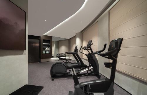 Downtown Shanghai Hotel | Atour Hotel Shanghai The Bund Yuyuan Subway Station