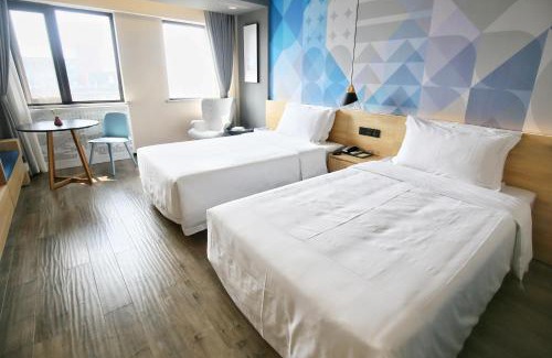 Chang'an District Hotel | Atourlight Hotel Xi'an University City Store