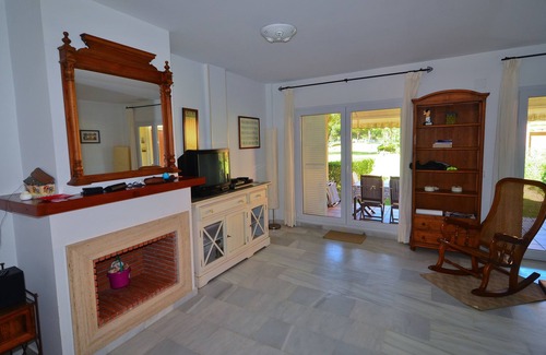 Chiclana de la Frontera Villa | Attached house, near golf course, communitary pool, rent in Chiclana,Santi Petri