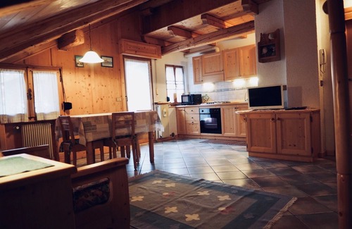 Granvilla Apartment | Attic apartment Sappada center