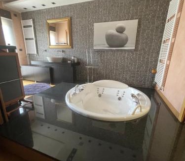Cirenaica Apartment | Attico con vista spettacolare e Jacuzzi