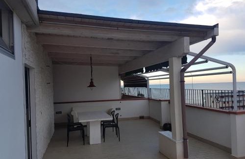 San Tommaso Tre Archi Apartment | Attico lido 3 archi