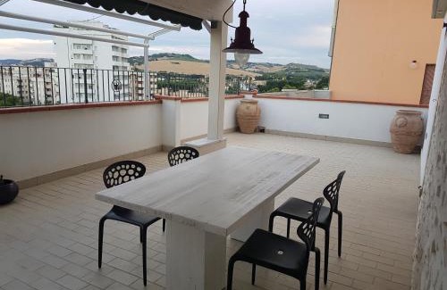 San Tommaso Tre Archi Apartment | Attico lido 3 archi