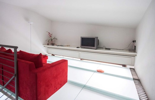 Susello Apartment | Attractive 3½-room apartment with 2 balconies, pool and dream view
