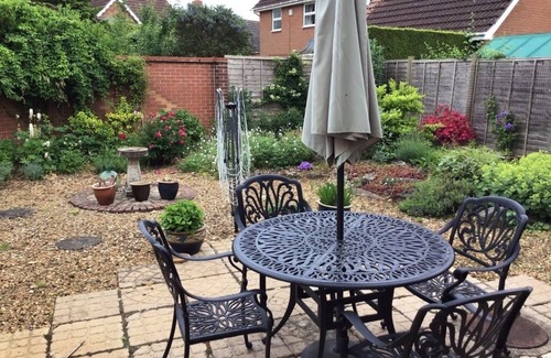 Uppingham House | Attractive and modern detached house close to town centre