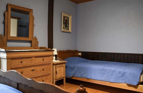 Petit-Thier Ski Chalet | Attractive Chalet in Vielsalm with Large Garden