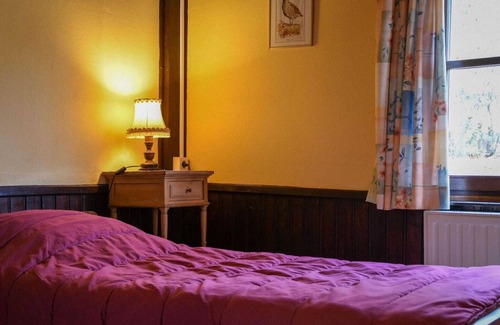 Petit-Thier Ski Chalet | Attractive Chalet in Vielsalm with Large Garden