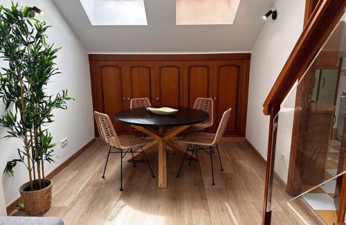 Burgos Apartment | AtuaireHome Evolución Humana 8 con Parking Includio