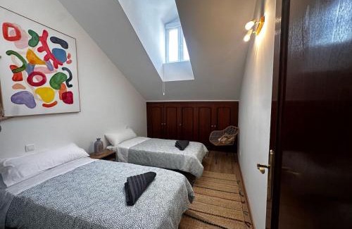Burgos Apartment | AtuaireHome Evolución Humana 8 con Parking Includio