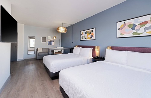 Waldron Hotel | Atwell Suites Kansas City Airport by IHG