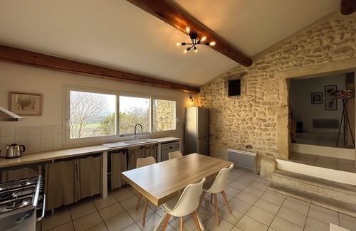Montsegur-sur-Lauzon House | Atypical village house with terrace and garden near Grignan.