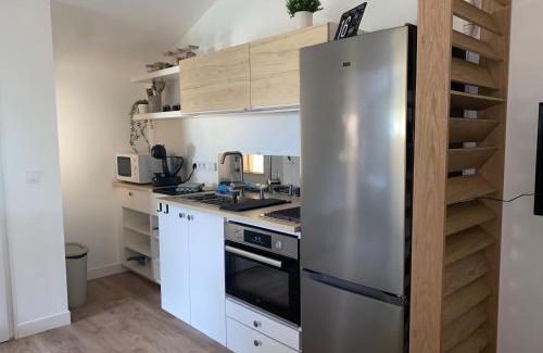 Leoville Apartment | Au Bain Doré