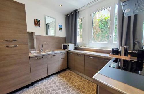 La Seyne-sur-Mer Apartment | Au cœur du centre-ville de La Seyne-sur-Mer