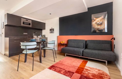 Old Lille Apartment | Au Chat Qui Dort Lille - Magasin