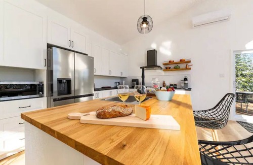 Les Eboulements House | Au Clair de Lune - Domaine Charlevoix