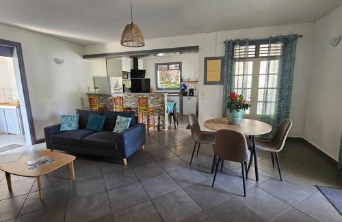 Goyave Apartment | Au coin du phare